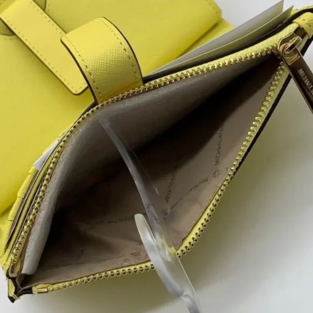 MICHAEL KORS LARGE DOUBLE ZIP WRISTLET  WALLET SUNSHINE